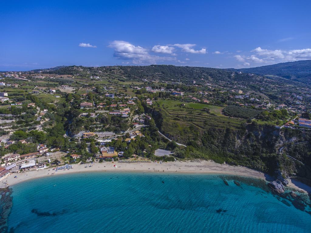 Hotel Village Eden Capo Vaticano Exterior foto